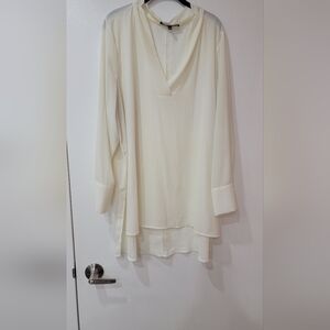 Eloquii size 20 cream long sleeved tunic blouse
